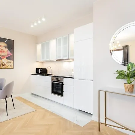 Superb Mokotow 8th Floor Apartment