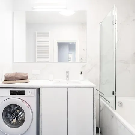 Superb Mokotow 8th Floor Apartment Warsaw