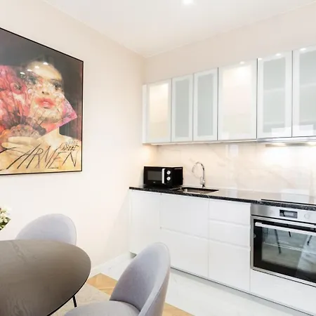 Superb Mokotow 8th Floor Apartment *